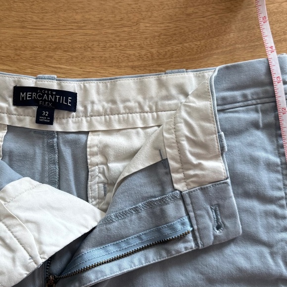 J. Crew | 32W | 5" Shorts - Picture 5 of 7